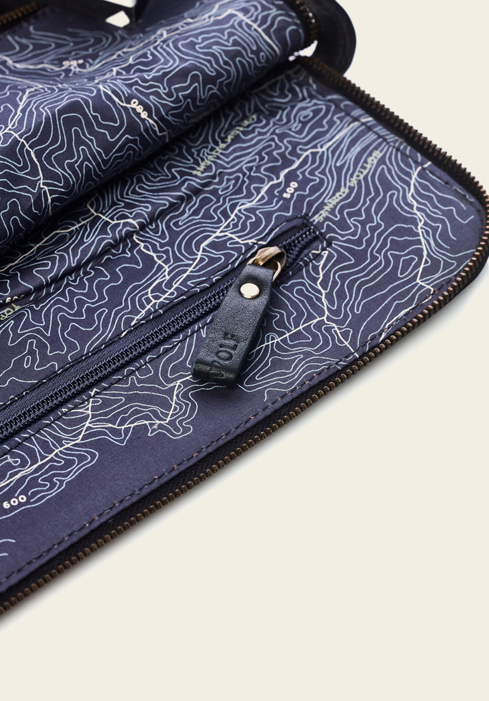 Honest wolf black wool laptop sleeve black leather product