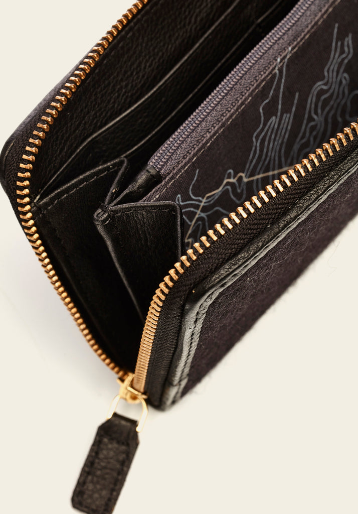 Zip Wallet - Midnight - inside view of storage
