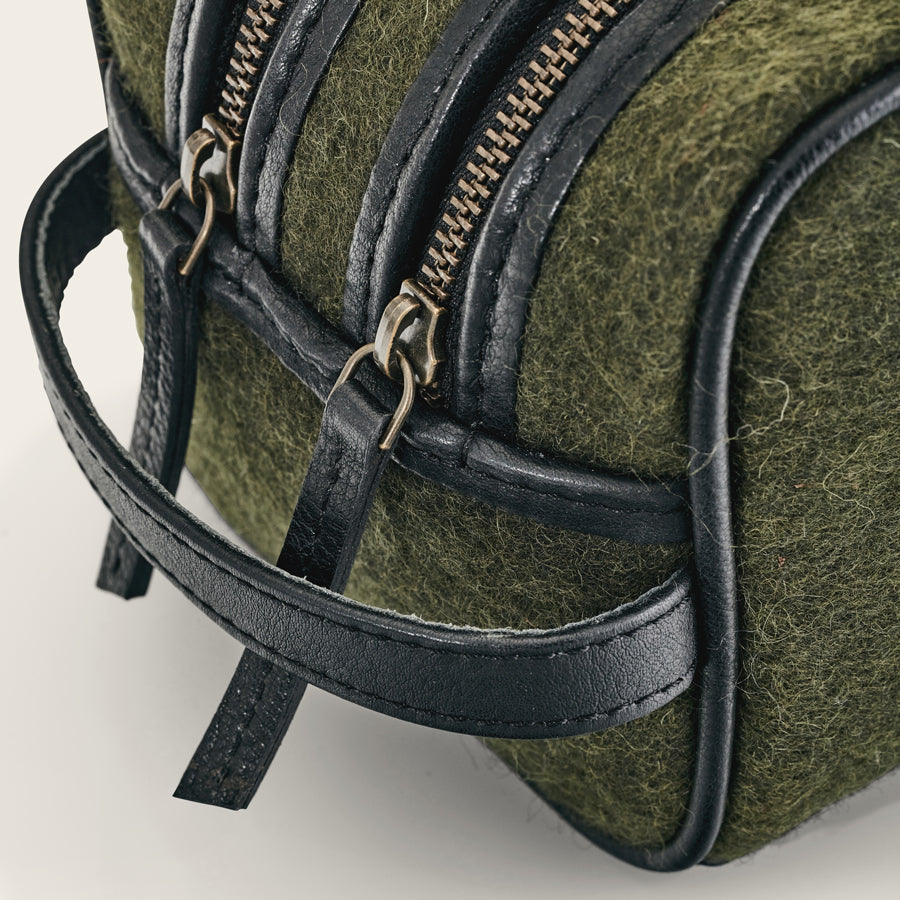 Honest wolf wool Wash Bag - Forest Green - product