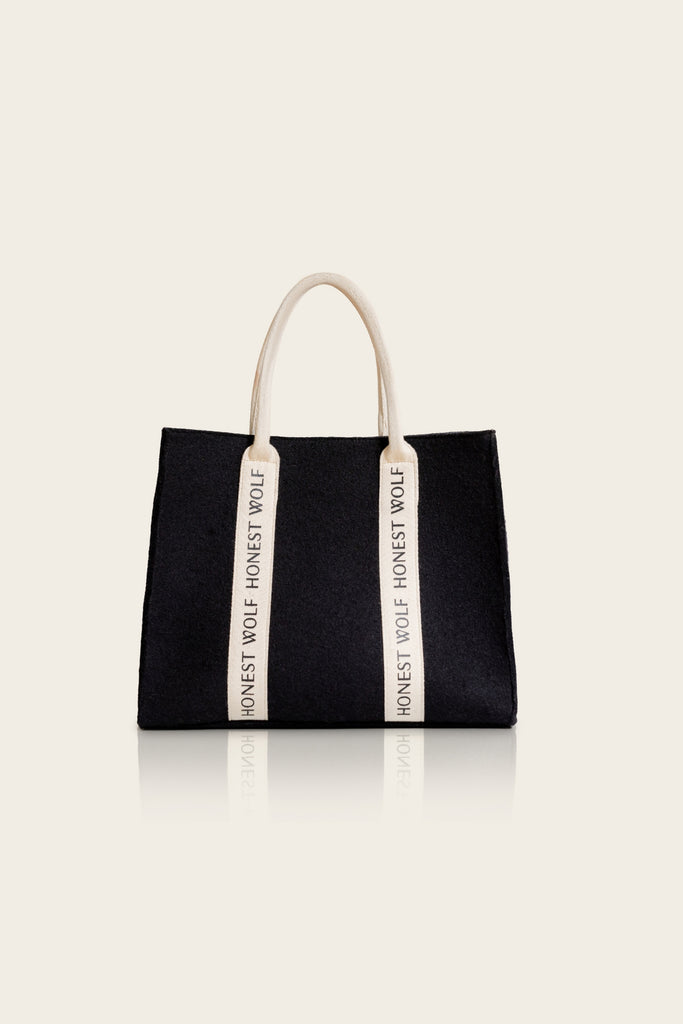 honest wolf heritage bag midnight cream product
